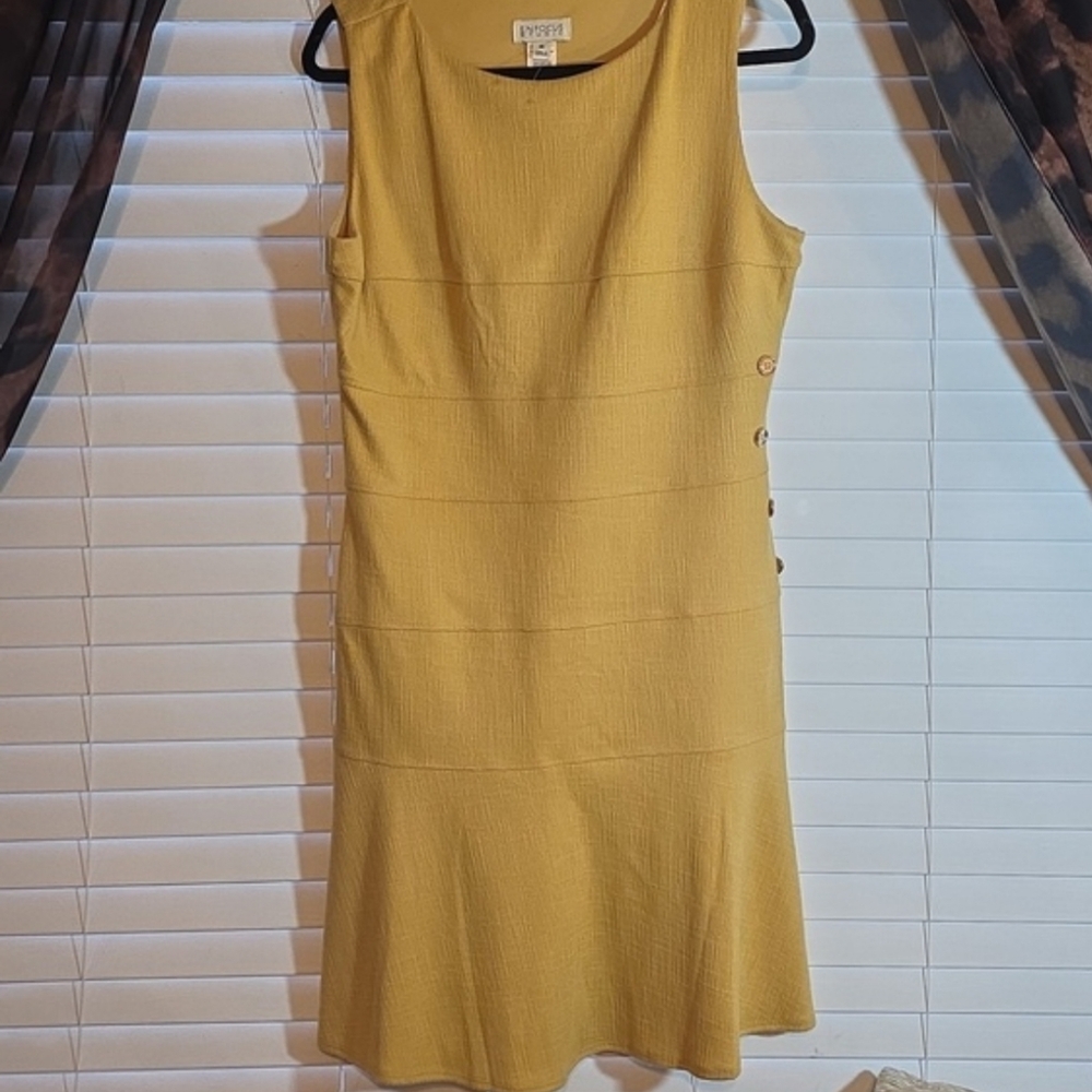 Express Yellow Midi Dress with Side Buttons - Picture 2 of 7